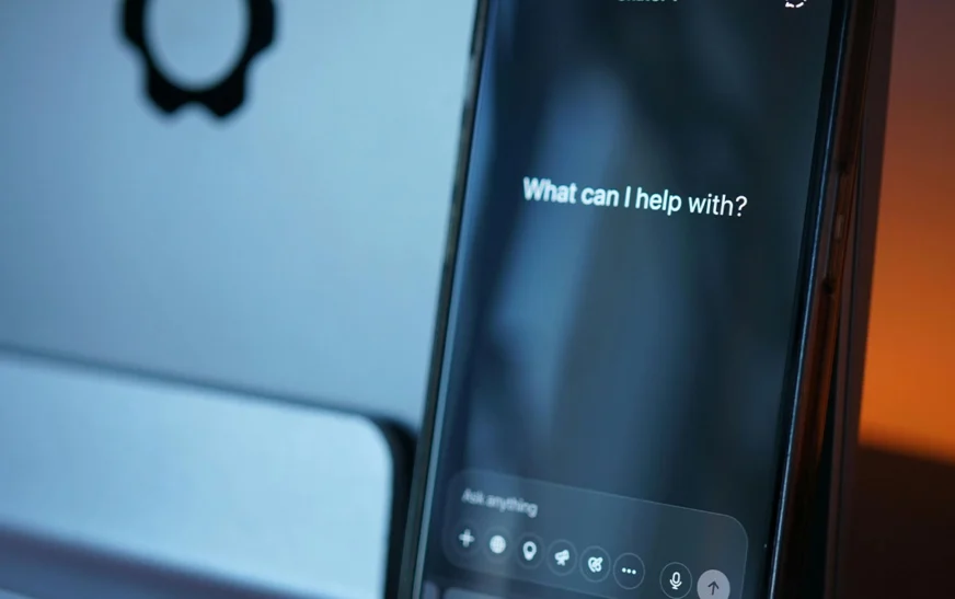 The New Tech Race Is No Longer About Apps, It’s About AI Assistants
